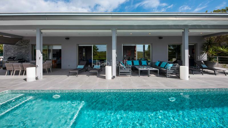 Foto 15a8583f-5d22-4fd6-bfc3-0588e1f2f439. Xalet amb piscina a Cala Vinyes Calvià