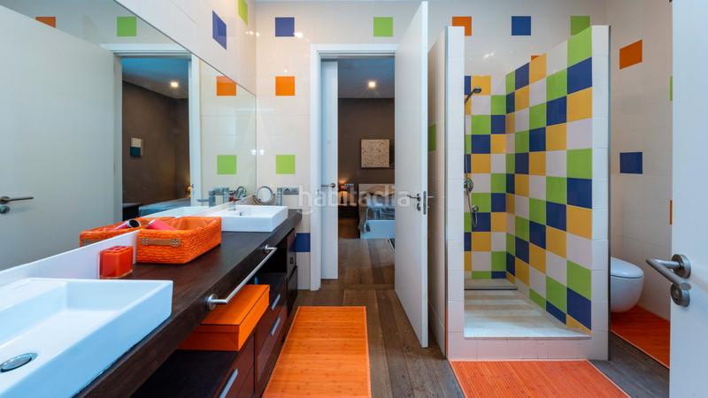 Foto f94ef79f-d35d-4d6b-802a-d5f3154ca277. Xalet amb piscina a Cala Vinyes Calvià