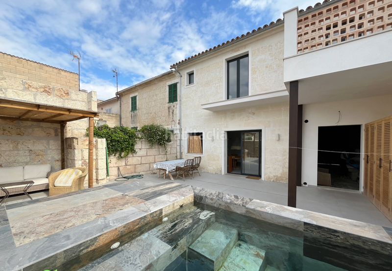 Foto 7657f940-39a3-4c96-b17b-a9aef5b35f1b. Rent towny house with pool in Santa Margalida poble Santa Margalida