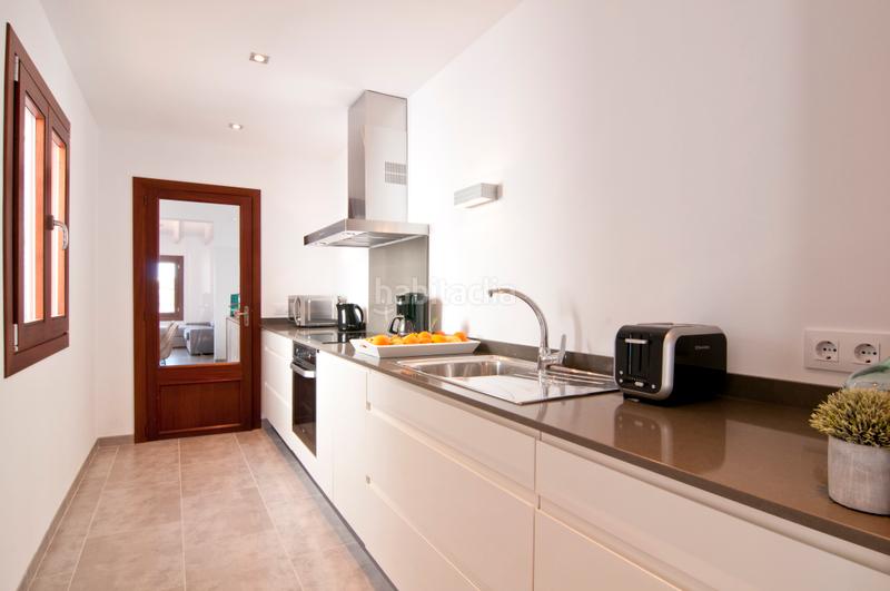 Foto 2e147062-e5a8-4b0b-9333-41d8b6956f51. Rent towny house in Cala Ratjada Capdepera