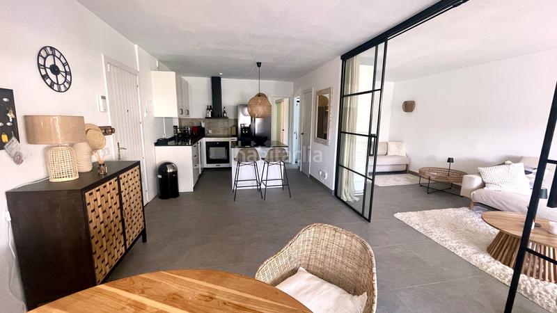 Foto 19906c77-e6d8-4651-82c1-fbeafecd1cfb. Lloguer apartament amb piscina a Cala Vinyes Calvià