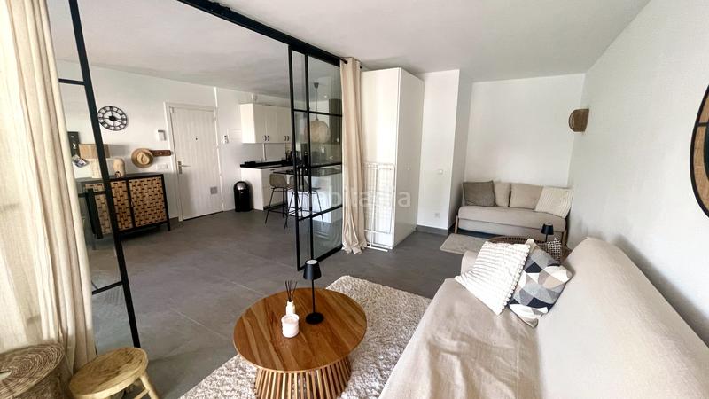 Foto e6ed2067-bb1a-4c4a-bedc-b831e972e7b9. Lloguer apartament amb piscina a Cala Vinyes Calvià