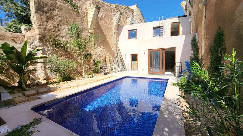 Foto 19baade7-3644-469f-b53a-a0af620523fa. Casa bifamiliare con piscina in Binissalem