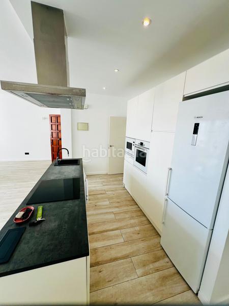 Foto ec69dbfe-3ec7-46dd-8b5e-7510daaf5dfd. Alquiler ático en Santa Catalina Palma de Mallorca