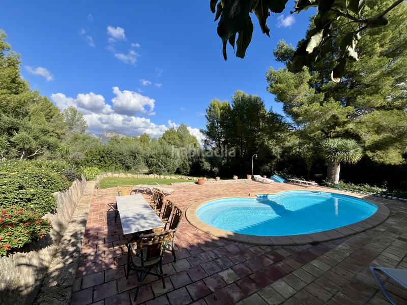 Foto c883d592-3846-4e98-9647-092040e4e824. Lloguer masia amb piscina a Alaró