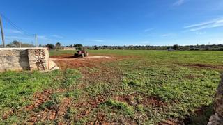 Rural plot in S´Illot-Cala Morlanda. Terreno con proyecto y licencias cerca del mar en sillot  oportu