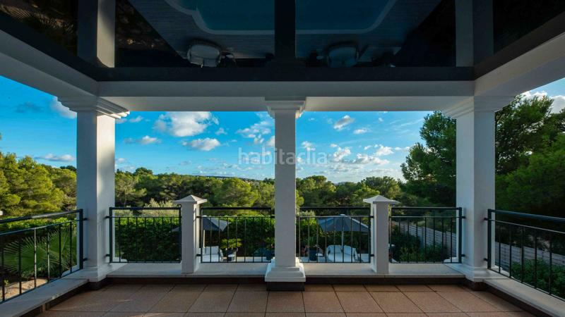 Foto f258e8e4-e069-4c4f-a6a6-bc9e5c17a270. Chalet con piscina in Santa Ponça Calvià