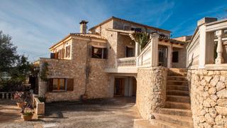 Masía en Son Amonda - Reis Catòlics. Gran finca con dos viviendas, licencia vacacional y vistas espec