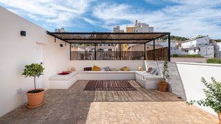 Location Appartement à El Terreno. Ático completamente reformado en el terreno