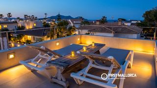 Chalet à Muro. Casa con amplio jardín al lado de la hermosa playa de muro