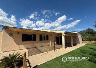 Rent Country house in Alaró