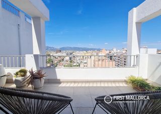 Rent Penthouse in Plaça de Toros