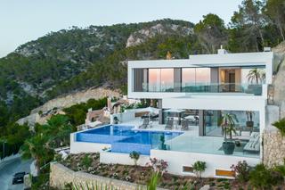 Xalet a Port D´Andratx. Villa de nueva construcción con vistas al mar y puestas de sol e