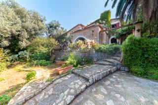 Country house in Deià. Casa unifamiliar con vistas al mar en deià en la costa oeste de