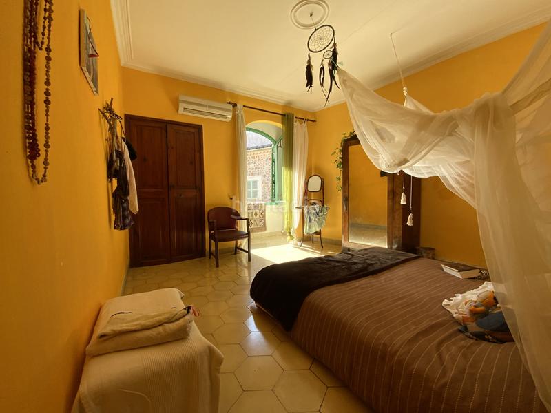 Foto 260925b2-e21b-4880-9e43-93ab333c99e2. Casa aparellada a Sóller