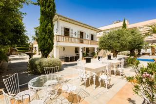 Chalet in Los Almendros-Son Rapinya. Bonita casa con jardín privado y piscina en son rapinya