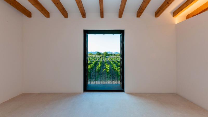 Foto 03a32f01-93e1-4172-9e3f-b288f7d56a57. Masía exclusiva casa de campo de nueva construcción con viñedo propio y piscina en Alcúdia