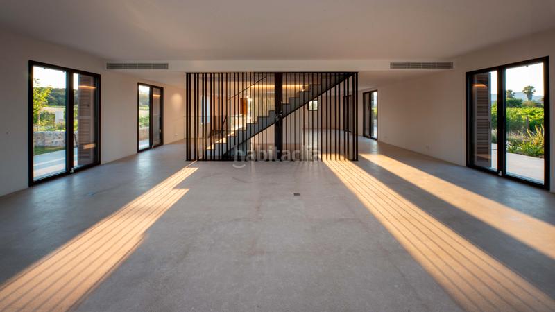 Foto 9c9f71fb-deca-4711-bd16-193cc8b7fbca. Masía exclusiva casa de campo de nueva construcción con viñedo propio y piscina en Alcúdia