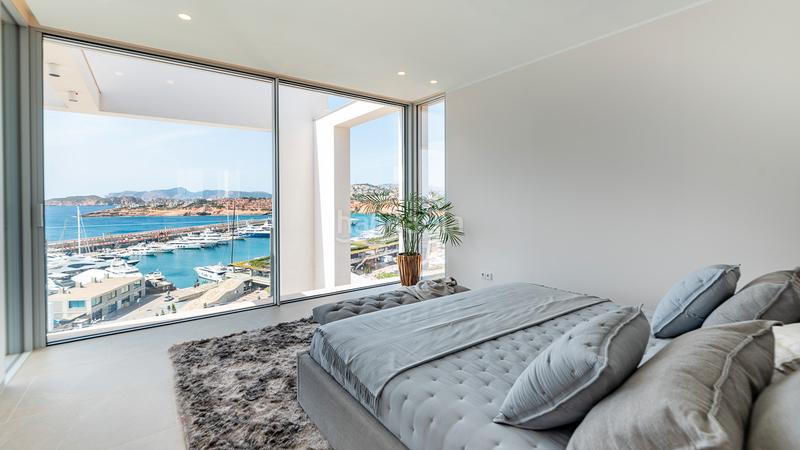 Foto b4fc61bf-516f-44dd-a721-c29342710168. Xalet amb piscina a El Toro Calvià