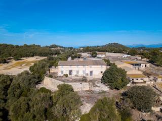 Mas à Montuïri. Gran parcela con finca en montuïri