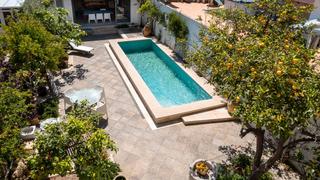 Towny house in Ciudad Jardín. Casa de ensueño recién construida cerca del mar en ciudad jardín