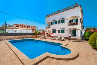 Rez-de-chaussée à Cala Figuera. Luminoso apartamento con piscina comunitaria en cala figuera.