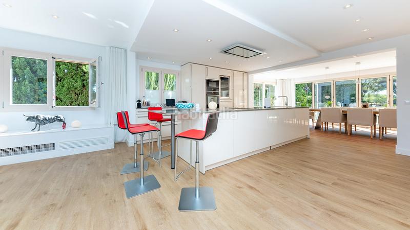 Foto e6af727b-a6ec-4c1b-88f1-e2f56d3d11a8. Chalet avec piscine dans Santa Ponça Calvià