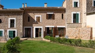 Maison jumelée à Fornalutx. Nueva casa de piedra con gran jardín en fornalutx