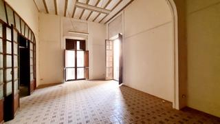Lloguer Local Comercial a La Llotja-Born