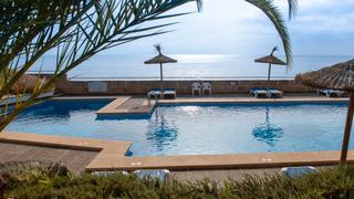 Apartament a Cas Català-Illetes. Apartamento en illetas en una comunidad en primera línea con acc