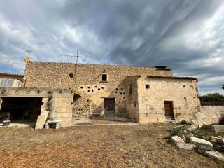 Finca rústica a Campanet. Amplio terreno rural cerca de campanet en venta