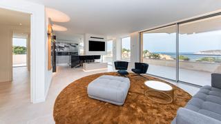 Penthouse in Santa Ponça. Elegante ático con vistas al mar y orientación sur totalmente re