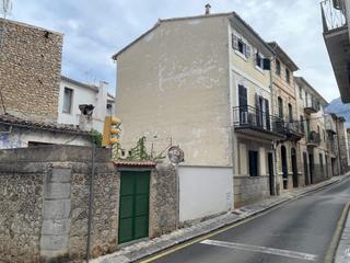 Casa aparellada a Sóller. Casa de pueblo a reformar en el casco antiguo de sóller