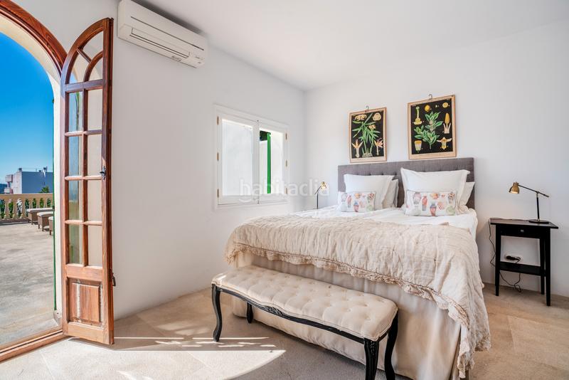 Foto bbe7086f-54cf-4317-9bd0-ac98aadd22a4. Location chalet avec piscine dans Cala Major Palma de Mallorca