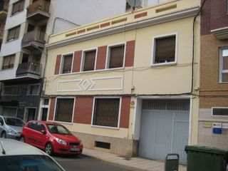 Edificio  Calle tenerías. Edificio con parking