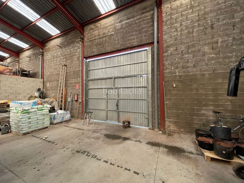 Foto 32f86790-9601-4733-970b-3a6236976a26. Nau industrial a Pobla Tornesa (la)