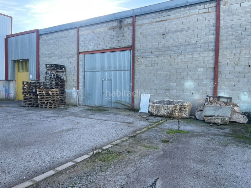 Foto 5644a174-f3aa-4c78-b2d3-32ffd9de8566. Nau industrial a Pobla Tornesa (la)