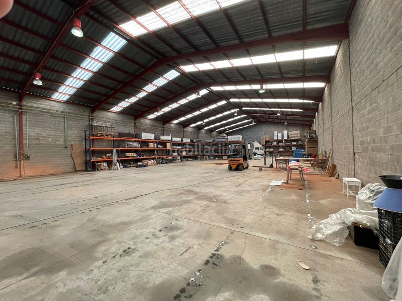 Foto 9009abe1-e783-4a5e-89e8-7655193cd3bd. Nau industrial a Pobla Tornesa (la)