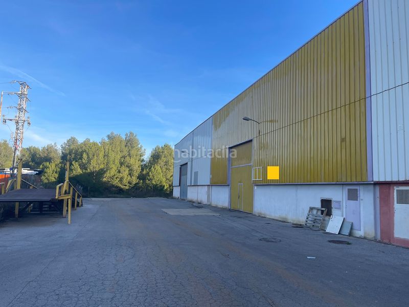 Foto f2dbb9e1-6c31-4018-97cd-79187d8289f7. Nau industrial a Pobla Tornesa (la)