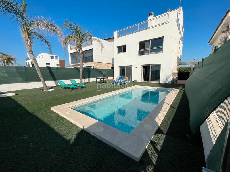 Foto 394a4cf7-1fbc-4d06-be7e-e930e5ad1911. Chalet avec cheminée parking piscine dans Playa Burriana