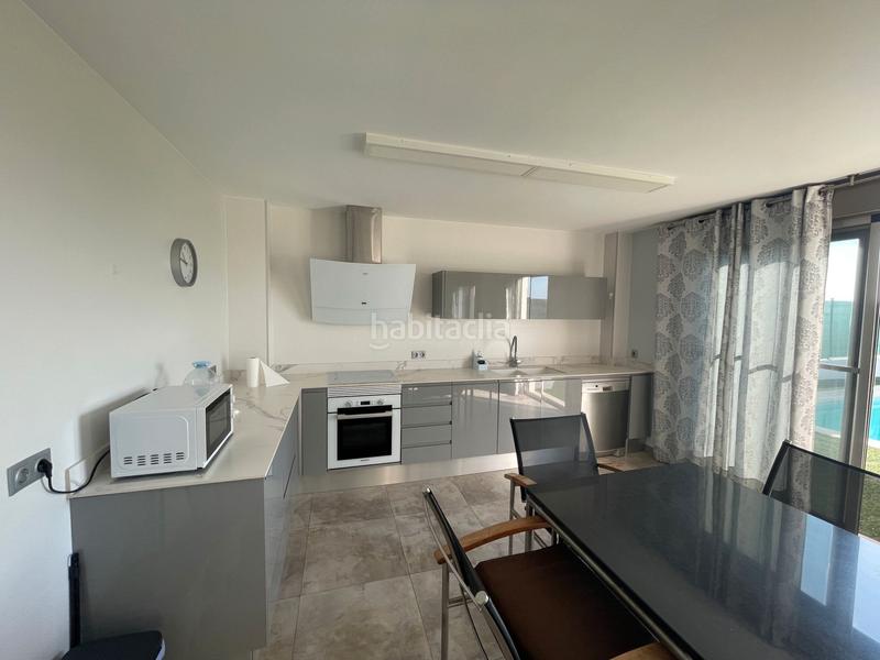 Foto 51c1f363-ce31-4cd8-a981-020b21c3fa77. Chalet avec cheminée parking piscine dans Playa Burriana