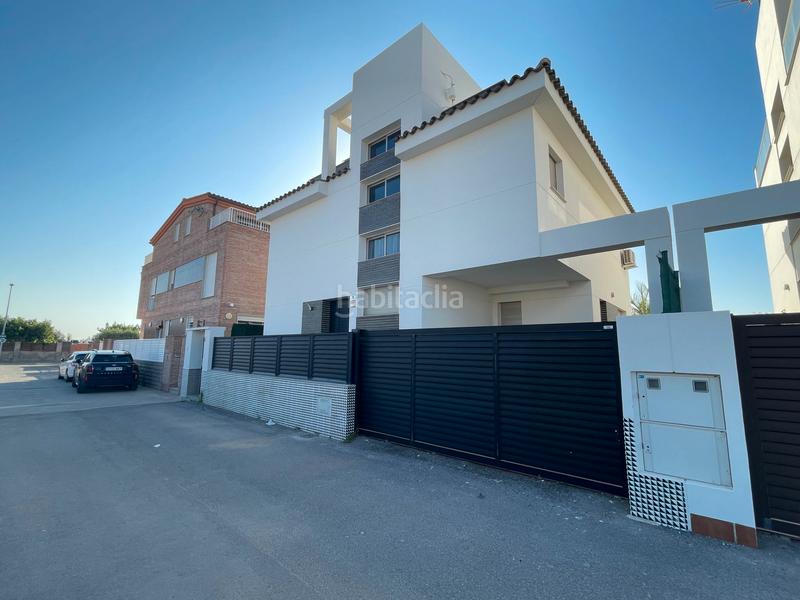 Foto 60b63f55-4fb9-47c4-b902-7f94c75e405f. Chalet avec cheminée parking piscine dans Playa Burriana