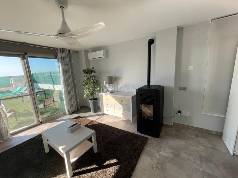 Foto 75fddf7d-2ce0-416a-824f-e3b1d9503eca. Chalet avec cheminée parking piscine dans Playa Burriana