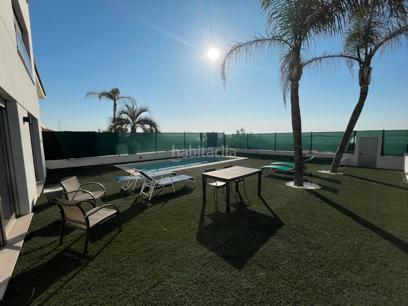 Foto 83c71fff-a39c-409e-bdfa-733b0570e94f. Chalet avec cheminée parking piscine dans Playa Burriana