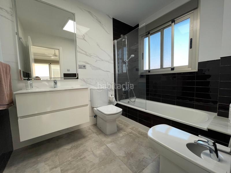 Foto a4179e70-5faf-4f3f-a007-0d02cd0fc5a7. Chalet avec cheminée parking piscine dans Playa Burriana