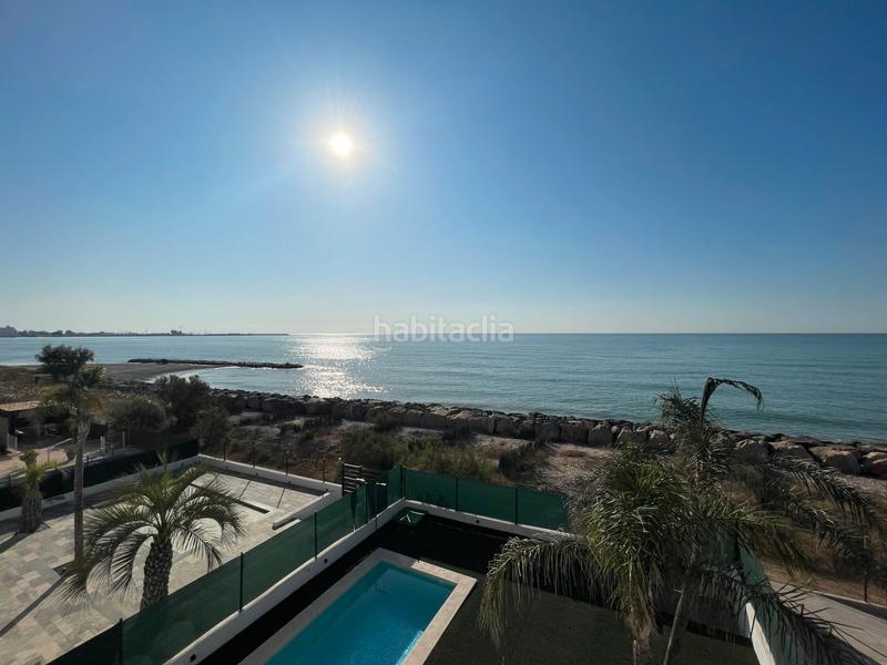 Foto b435b4fb-4151-487b-85ac-94a99a865f34. Chalet avec cheminée parking piscine dans Playa Burriana