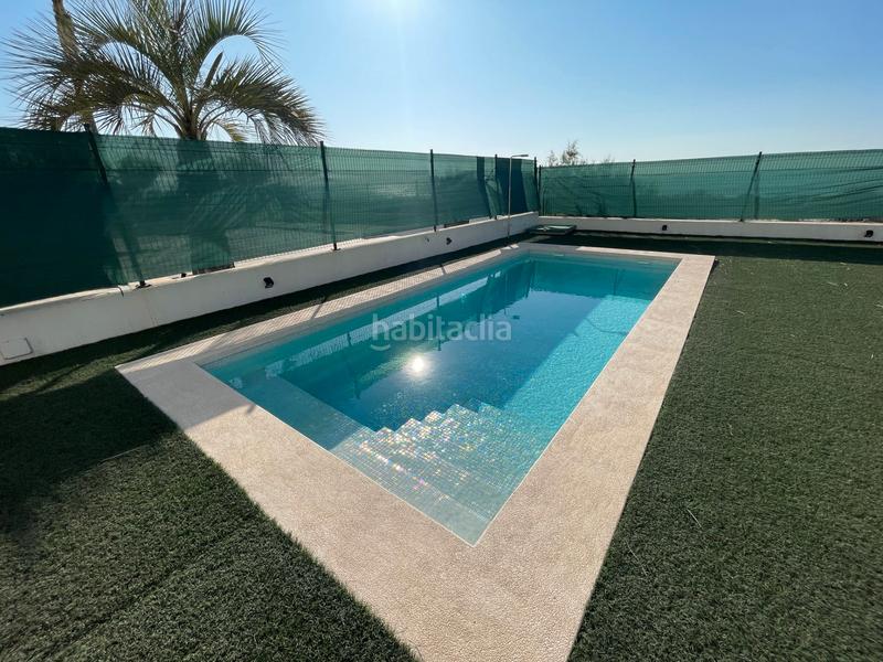 Foto bfc07b86-bdda-4d2f-8cf6-782d465e8691. Chalet avec cheminée parking piscine dans Playa Burriana