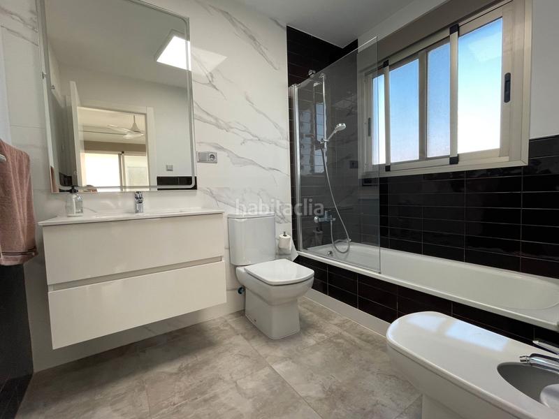 Foto e00cf0f0-a046-44b1-b245-05ce48b76491. Chalet avec cheminée parking piscine dans Playa Burriana