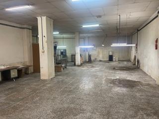 Business premise in Carrer de l'Estatut