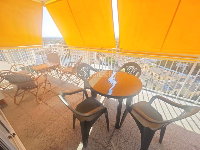 Foto d1f54822-6ac9-443c-a8b6-8a94c5477e61. Apartament amb piscina a Heliópolis Benicasim / Benicàssim